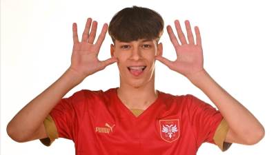  Dušan Jovanović kao Vladimir Stojković Oprostite mi moju ružnu prošlost 