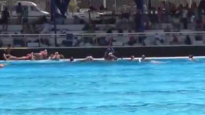  Pucnjava prekinula vaterpolo meč 