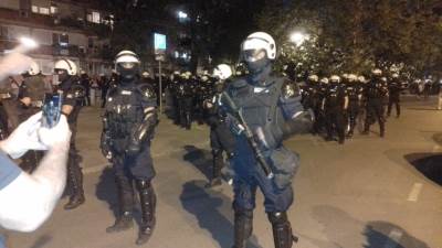  "Povrijeđeno 75 službenika, čime je policija to zaslužila": Dačić o sinoćnjim protestima u više gradova Srbije 