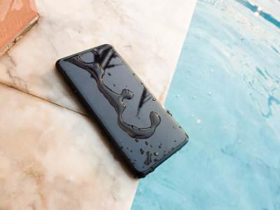  Vodootporne telefone držite dalje od vode 