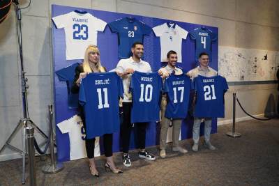  Predstavljeni novi dresovi Srbije 