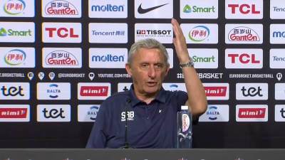  Svetislav Pešić pobjesnio na konferenciji za medije 