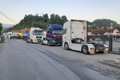  Štrajk prevoznika u BiH: Blokirani granični prelazi za teretni saobraćaj 