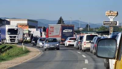  AMS RS o blokadama: Teretnjaci stoje na putevima, putnička vozila na granicama prolaze nesmetano 