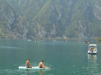  Skriveni biseri Srebrenice: Perućačko jezero privlači sve više turista 