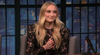  Sofi Tarner u vezi sa Krisom Martinom 