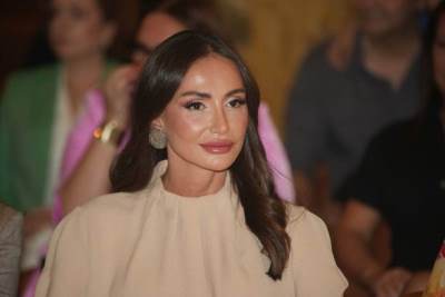  Emina Jahović vodila vremensku prognozu na televiziji Elme Sinanović 