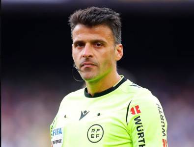  Hesus Hil Manzano sudi meč BiH Austrija 