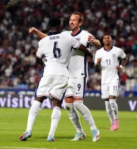  Engleska dobila Srbiju bez pet igrača  