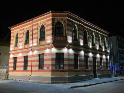  Simbol Kostajnice zgrada Gradske vijećnice 