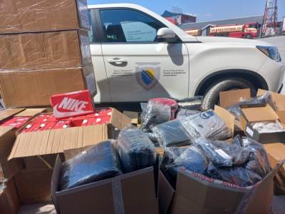  UIO zaplijenio tekstil i obuću vrijednu skoro 180.000 KM 