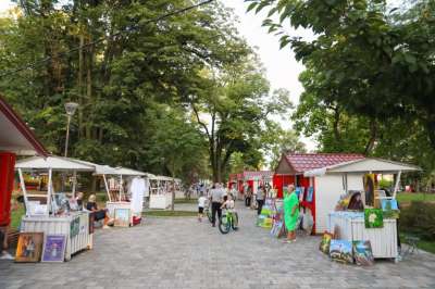  Počeo trotoart kreativni sajam 