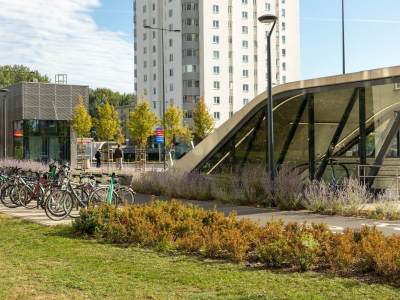  Biblioteka u stanici u Varšavi 