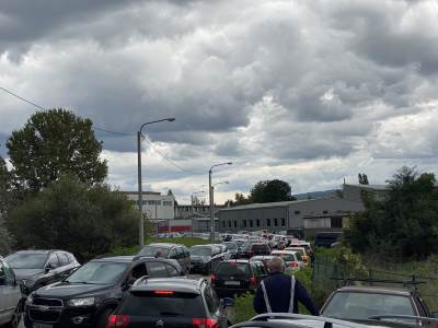  Saobraćajni kolaps prema Česmi 