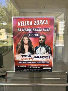  Plakati za koncert polijepljeni pa skinuti sa škola u Banjaluci 