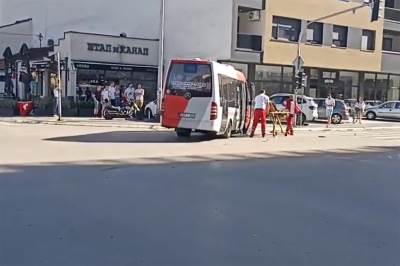  Banjaluka: Sudar kombija i automobila, povrijeđen putnik 