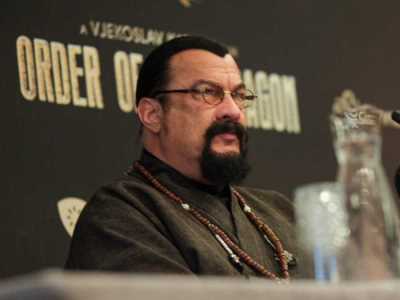  Stiven Sigal prodaje vilu u Rusiji 