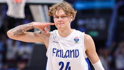  Mika Murinen nakon potpisa za Partizan 