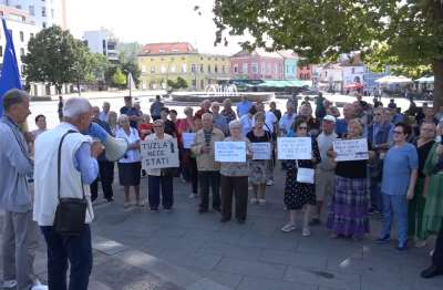  protest penzionera u tuzli 