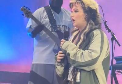  Pjevačica Lola Jang pala u nesvijest na nastupu 