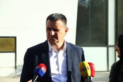  Saslušan Vlado Đajić: Angažovani stručnjaci tvrde da na snimku nije droga 