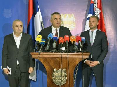  minić o preuzimanju comsara 