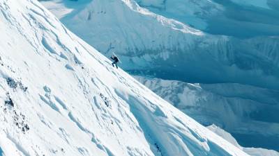  od čega stradaju planinari na mont everestu 