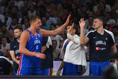  Nikola Jović igra za Srbiju 