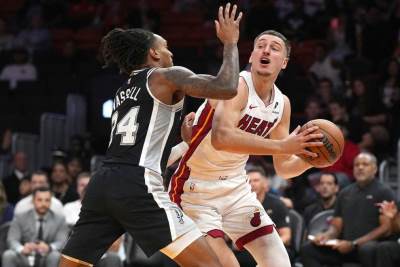  nikola jovic igrao lose za majami 