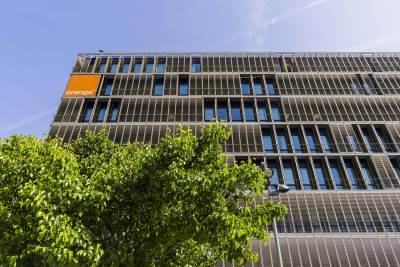  Drama u Parizu: Eksplozija i požar u podrumu "Orange" zgrade, povrijeđeni radnici, prekinute veze za 80.000 ljudi 