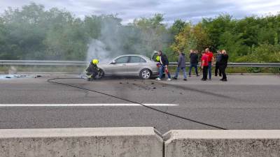  Požar na putničkom vozilu u Zalužanima 
