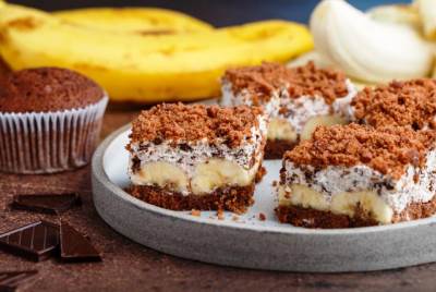  Brza nepečena poslastica: Kremasti kolač od banana i krem sira 