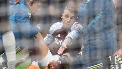  Luka Dinj pokazao posjekotinu sa utakmice Totenhem Aston Vila 