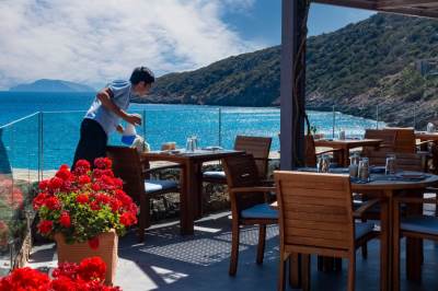  Grčka usvojila zakon koji omogućava rad do 13 sati dnevno 