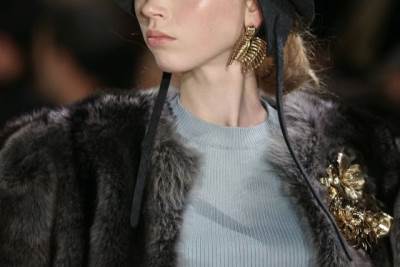  Najmodernije bunde za sezonu jesen/zima 2025–2026 