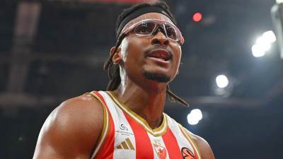  Čima Moneke pričao je o korišćenju telefona u svlačionici 