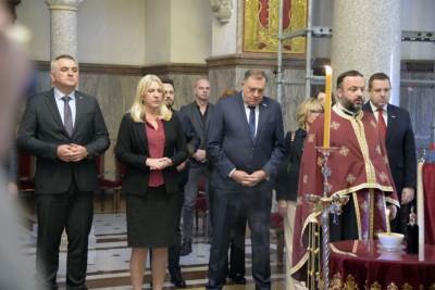  Zvaničnici Srpske u Hramu Hrista Spasitelja na pomenu žrtvama pada nadstrešnice 