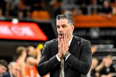  Dušan Alimpijević ljut nakon poraza u Podgorici 