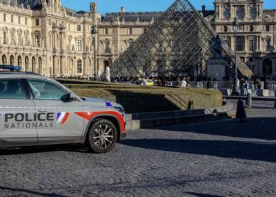  Poznat identitet još jednog osumnjičenog za pljačku Luvra 