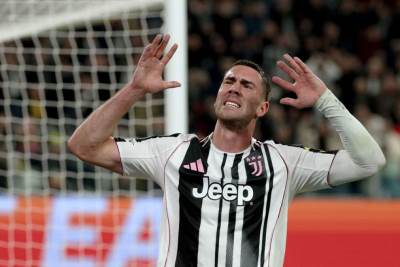  Navijači Fiorentine vrijeđali Dušana Vlahovića 