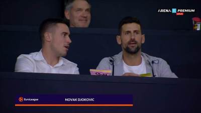  Novak Đoković gleda meč Olimpijakosa i Partizana 