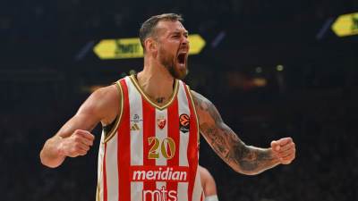  Donatas Motiejunas o Crvenoj zvezdi  