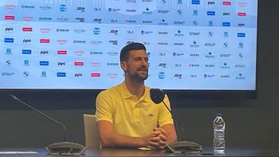  "Otac Srđan je umalo doživio srčku": Novak Đoković poručio da hoće da stigne Rodžera Federera 