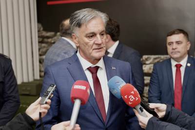  kandidat snsd-a siniša karan izjava za medije 