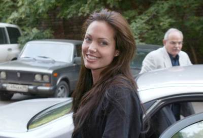  Anđelina Džoli volela Breda Pita a tajno se viđala sa Džonijem Li Milerom 