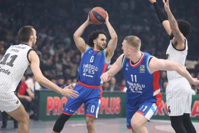  Šejn Larkin operisan ne igra do februara 