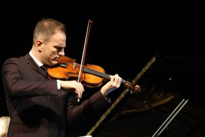  Stefan Milenković održao humanitarni koncert za Albinu Smajlović 