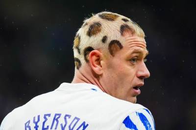  Džulijan Rajerson ima leopard frizuru 