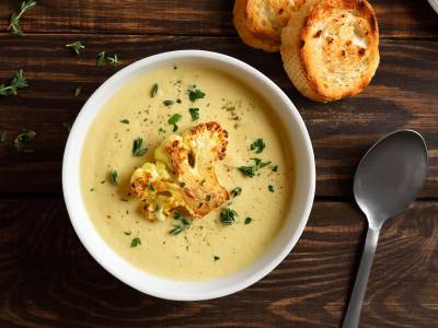  Recept za krem čorbu od pečenog karfiola i bijelog luka 