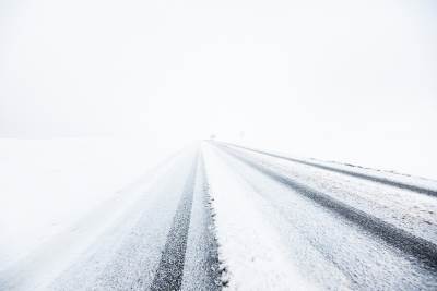  Jak snijeg u Srbiji, problemi u saobraćaju 